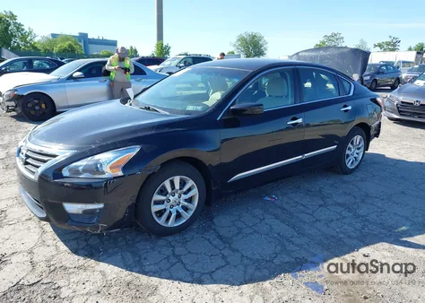 2015 Nissan Altima 2.5 S из США, поврежденный, VIN 1N4AL3AP6FN309367